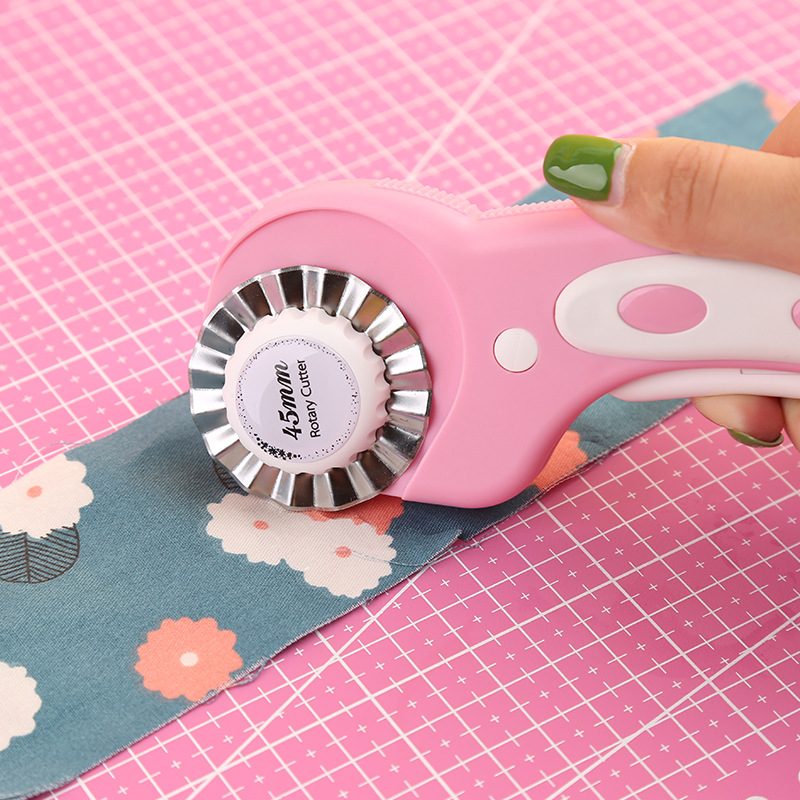 1個入り 28/45mm ロータリーカッターブレード 丸型キ - Rotary Cutter Fabric のレビューと価格
