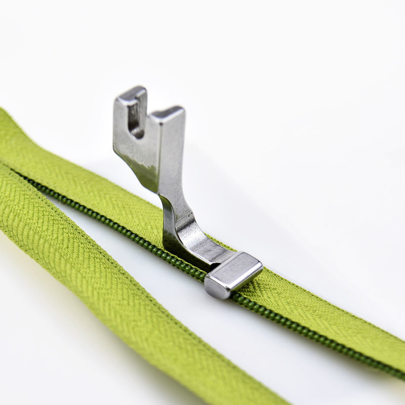C型不可視ジッパー押さえ金具　片側ジッパー押さえ金具　S51 - Zipper Foot Presser のレビューと価格
