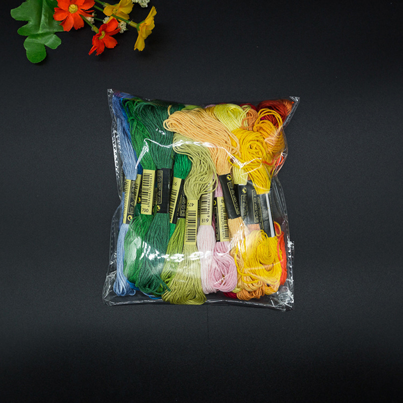 C 24/100/50 マルチカラークロス糸 コットン縫い糸 - Embroidery Floss Thread のレビューと価格