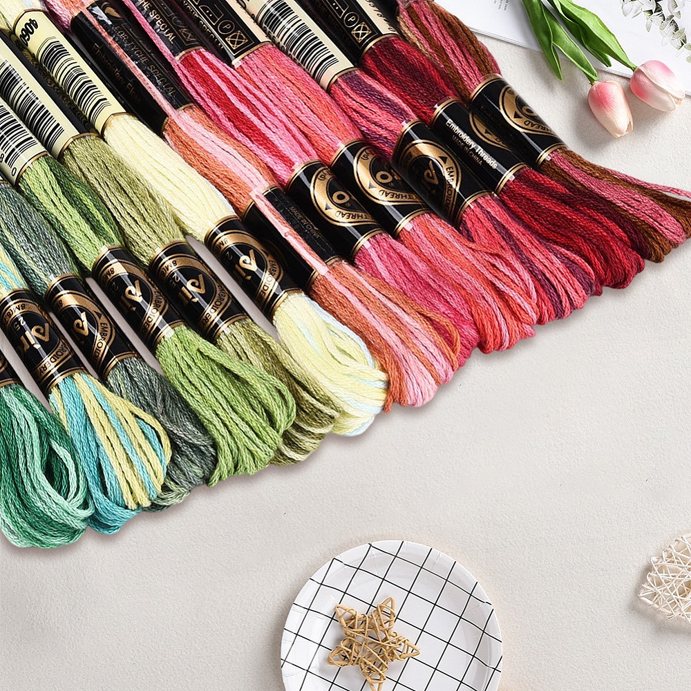 105ヤードステッチフロス刺繍糸6プライ多色フレンドシップス - Embroidery Floss Thread のレビューと価格